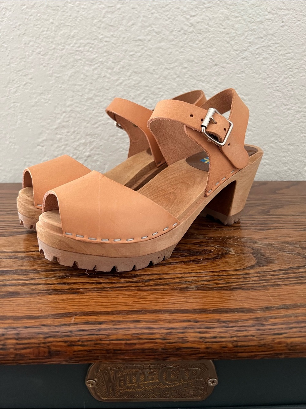 MIA Greta Swedish Leather Wooden Clogs Sandals Size EU 36
